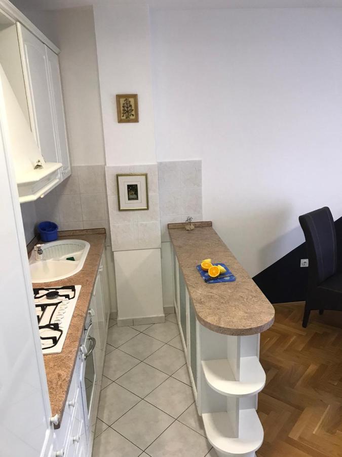 Apartman Jumic Malinska Buitenkant foto