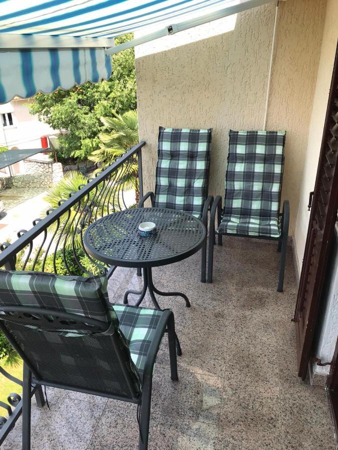 Apartman Jumic Malinska Buitenkant foto