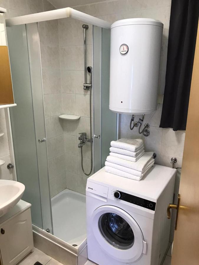 Apartman Jumic Malinska Buitenkant foto