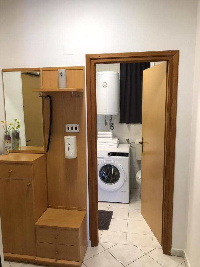 Apartman Jumic Malinska Buitenkant foto